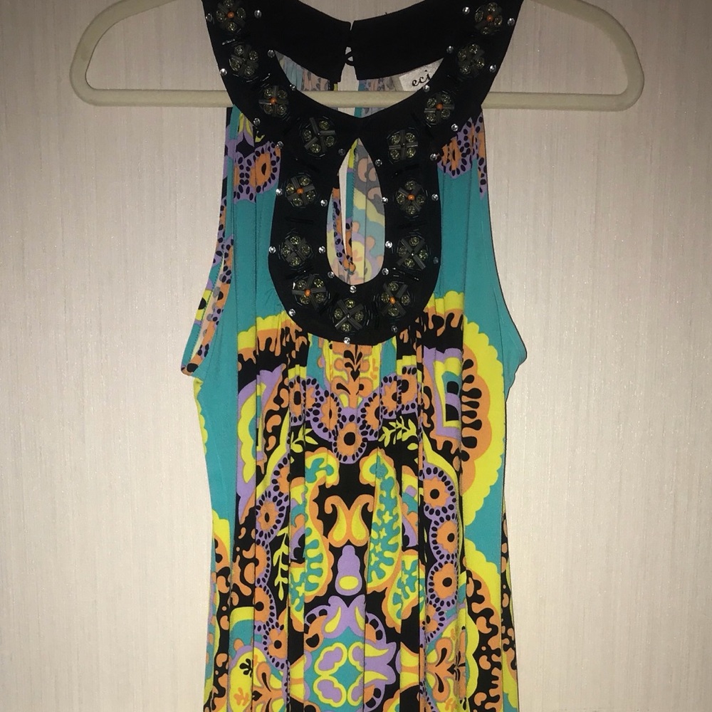 Sleeveless dress